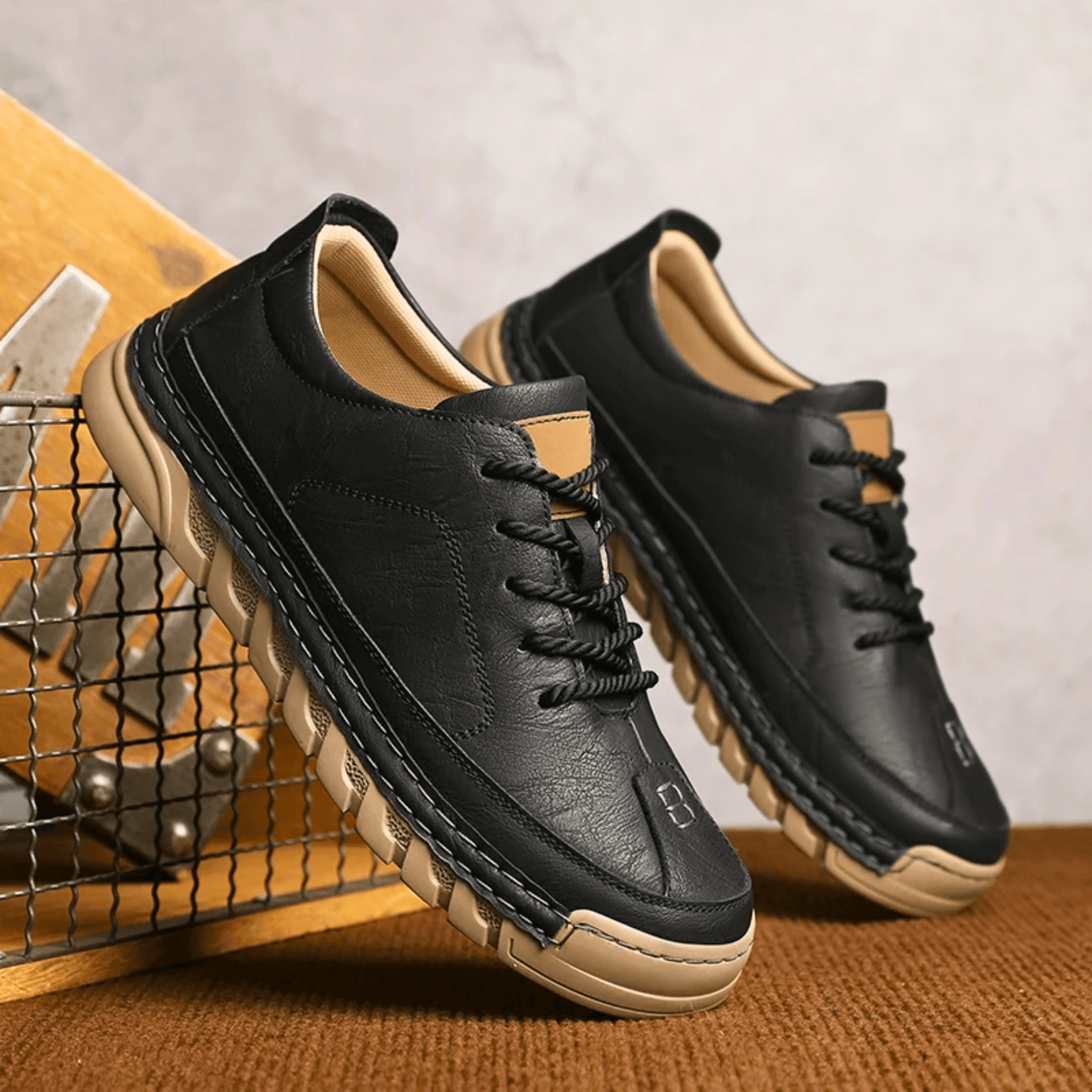 BEXLEY | LEEREN SNEAKER